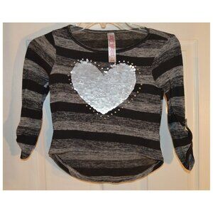 Knit Works Silver Heart Girl's Size S 7/8 Long Sleeve Pullover Top Child's Youth